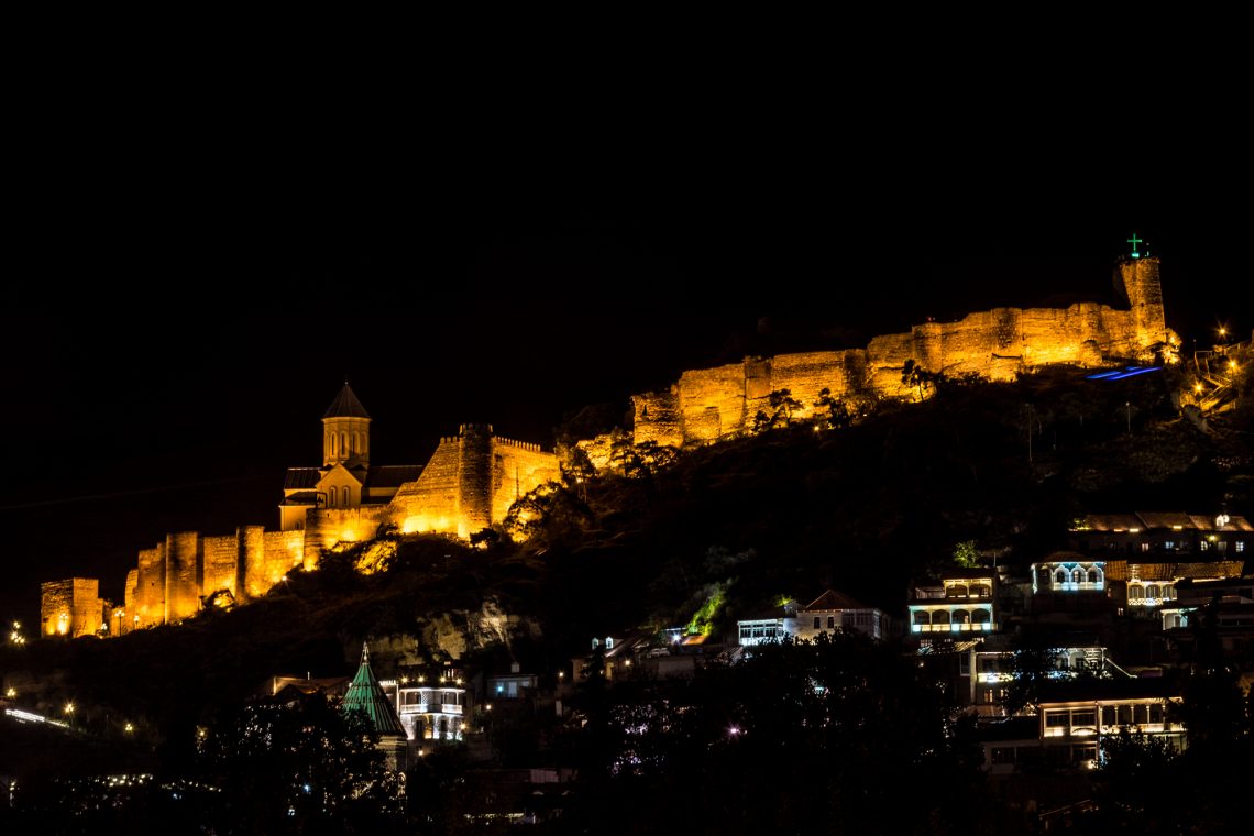 Ночные фотографии Тбилиси: Крепость Нарикала